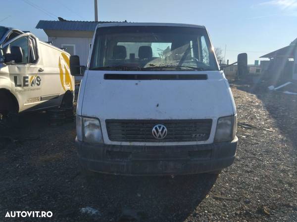 Dezmembram Volkswagen LT 46, 2.5 TDI 108CP, 7 locuri cu bena - 2