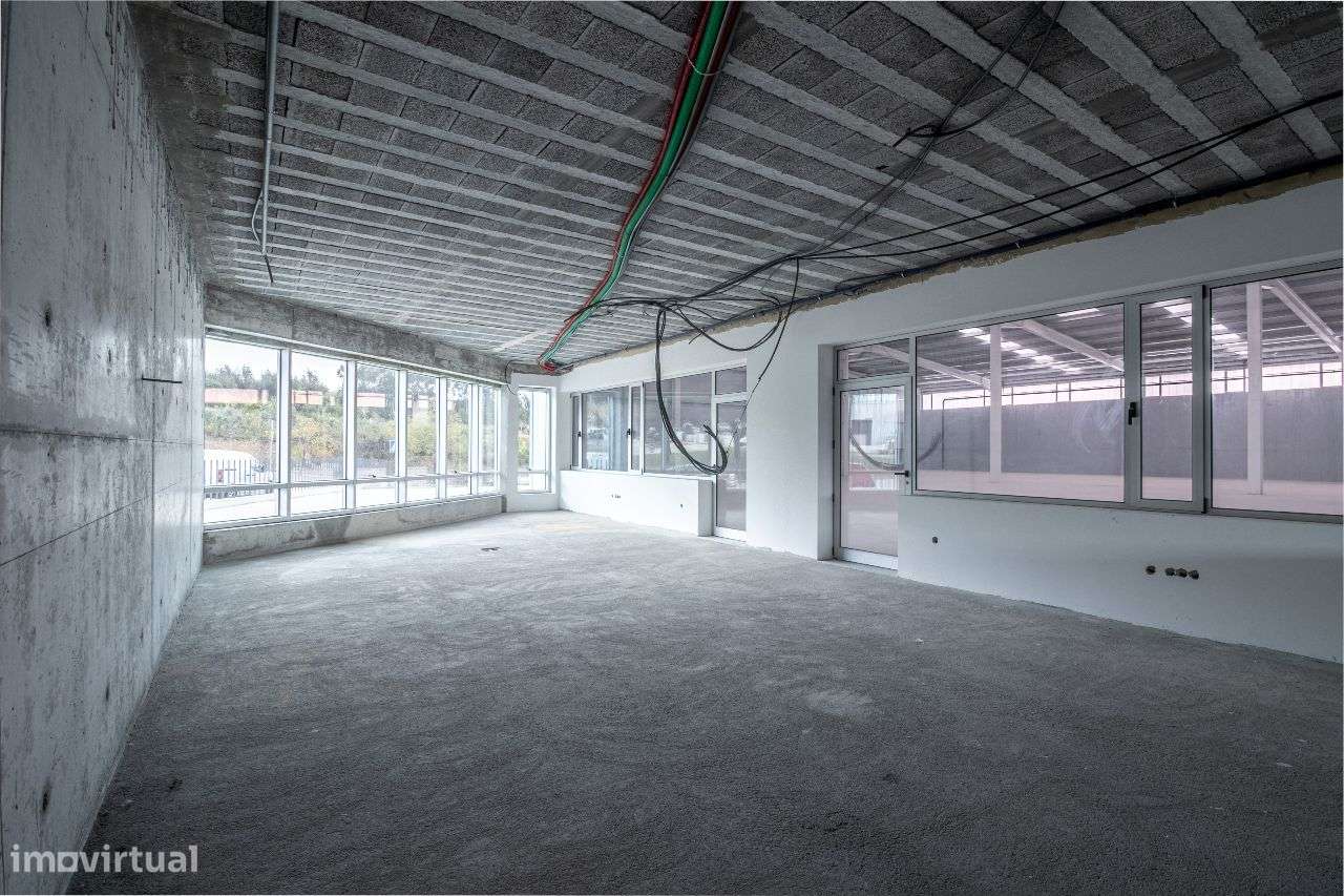Unidade Fabril Nova em Zona Industrial-10