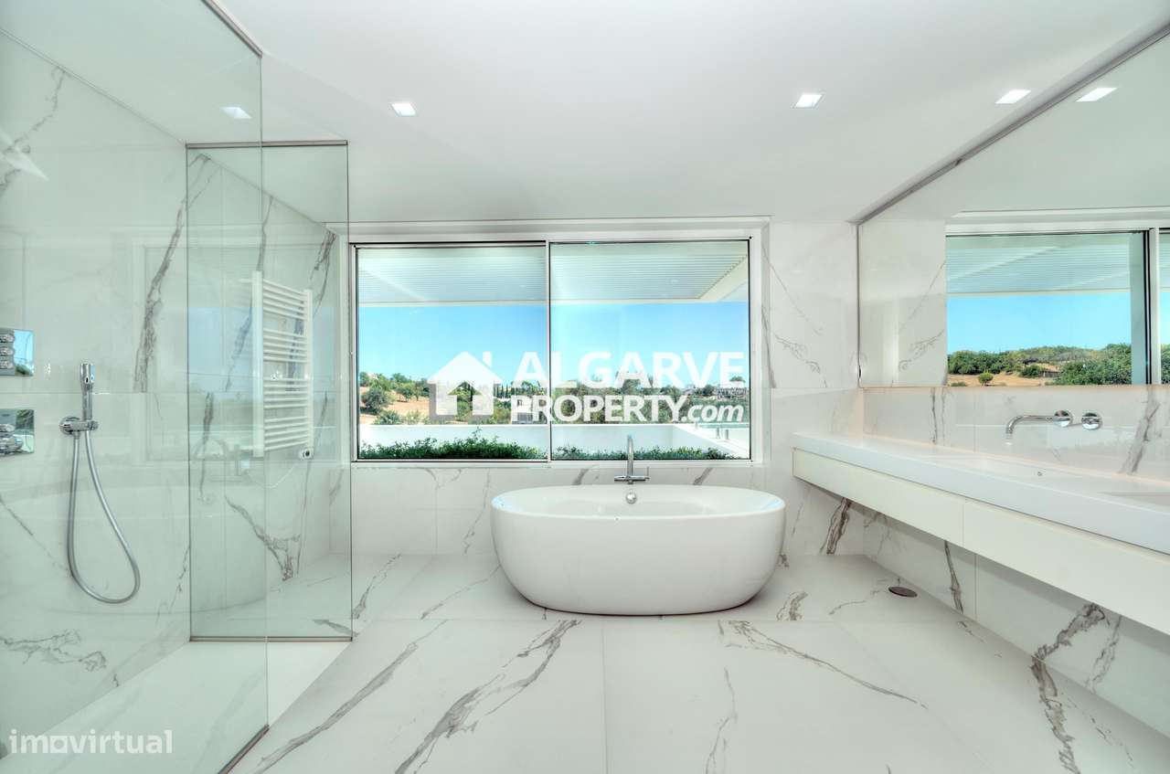 Impressionante moradia V5 de estilo contemporâneo a estrear perto de A - Grande imagem: 4/57