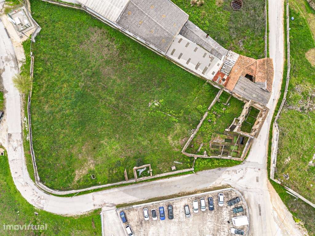 Armazém e terreno industrial para demolir ou reconstruir - Infraest... - Grande imagem: 5/9