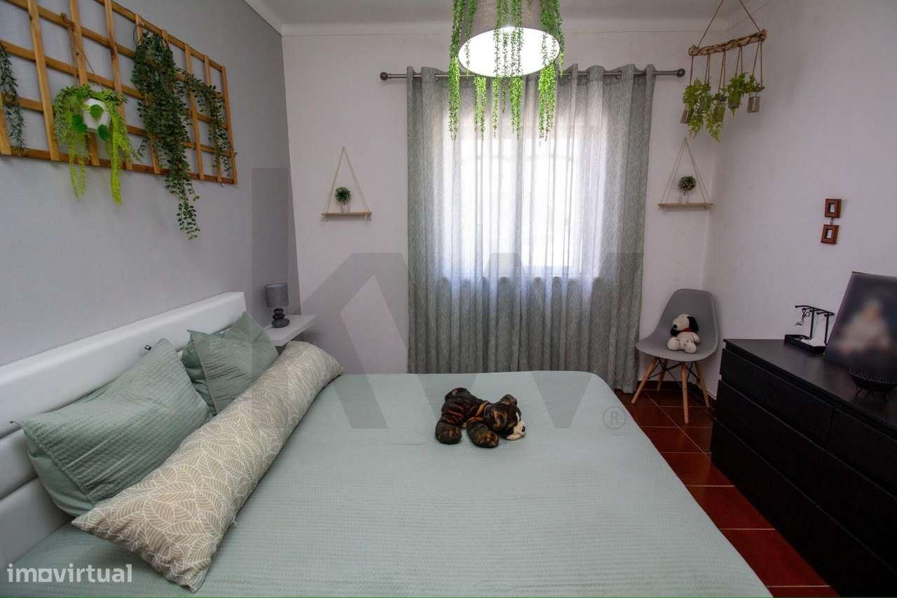 Excelente Oportunidade em Almeirim – Apartamento T3 com Terraço e Gara-8