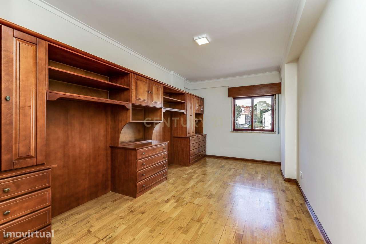 Apartamento T2 com 99 m² na Avenida dos Bons Amigos - Agualva-Cacém - Grande imagem: 3/25