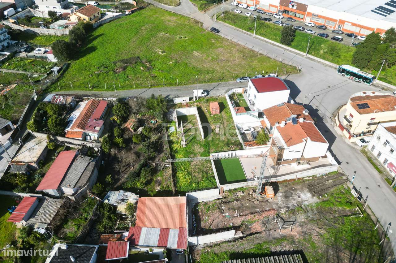 Terreno 330 M2 com Projecto aprovado e licenças em vigor-14