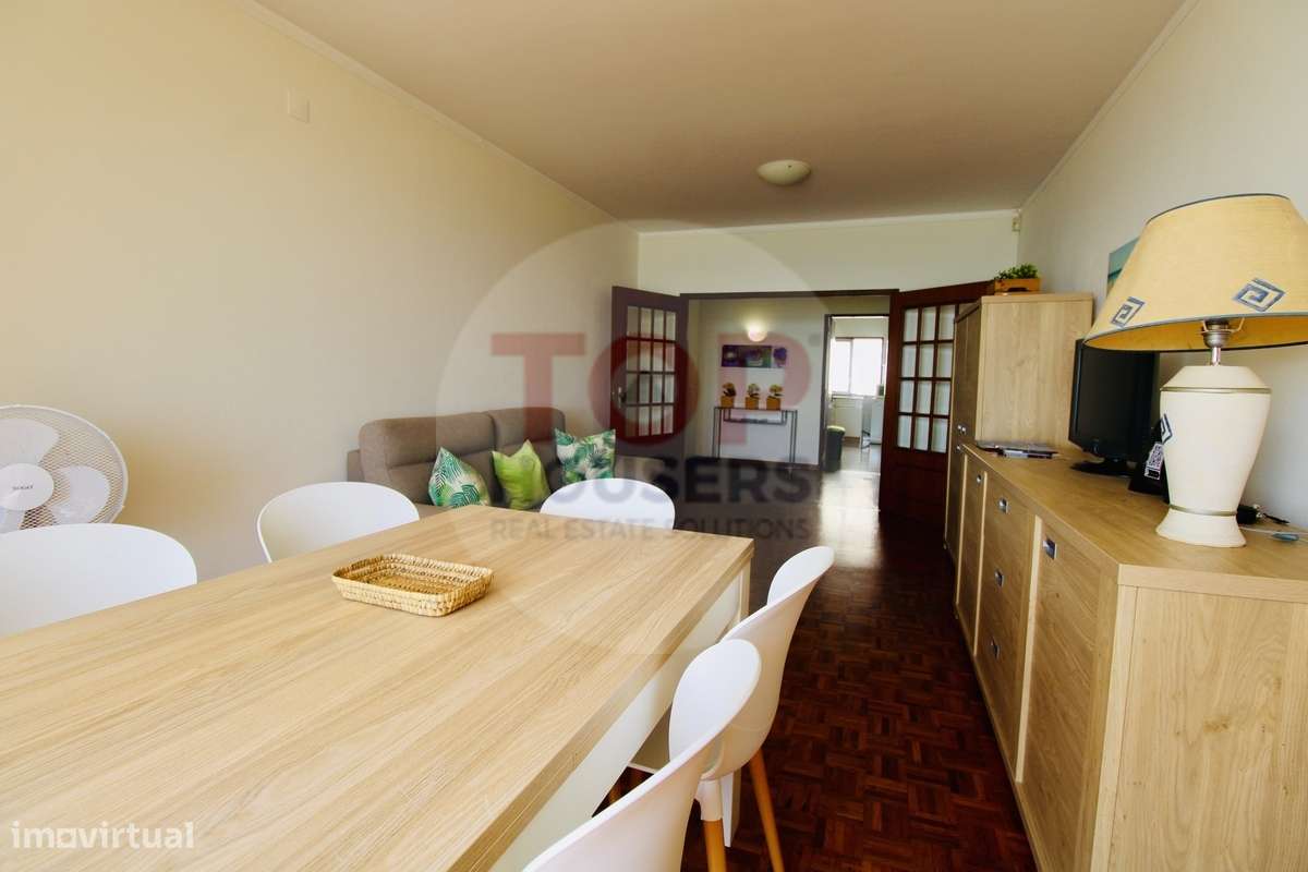 Viva o privilégio de estar na 1ª linha de Mar em Quarteira!-29