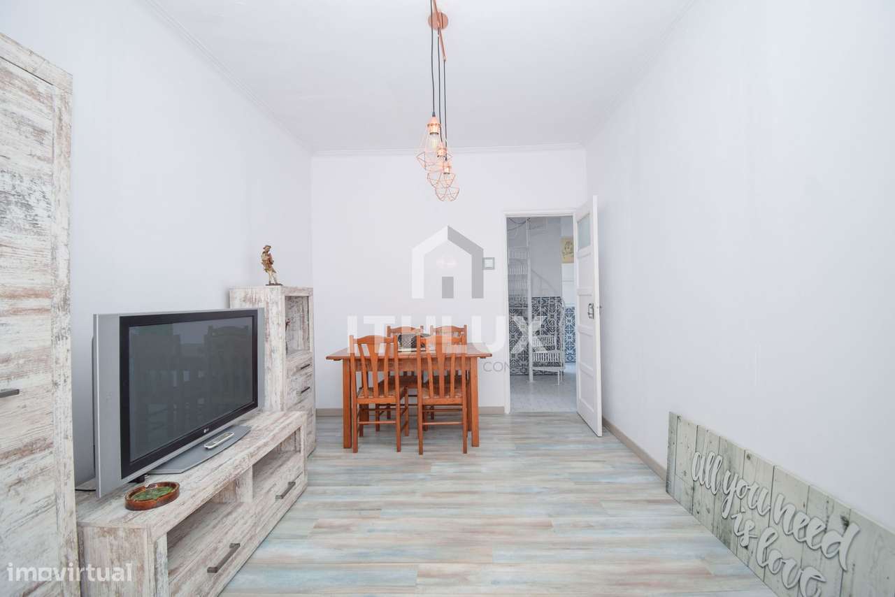 Apartamento T1 , muito central em prédio familiar-8