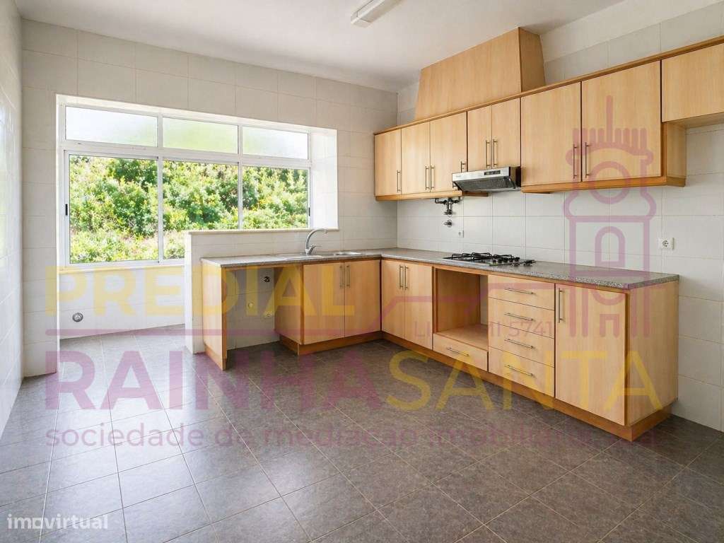 Apartamento T2 C Garagem Coselhas
