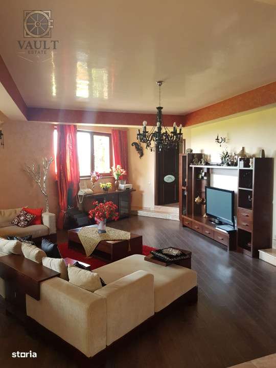 CASA INDIVIDUALA-PANTELIMON-8 CAMERE-CURTE-5 BAI-2 LOCURI PARCARE - Imagine principală: 2/19