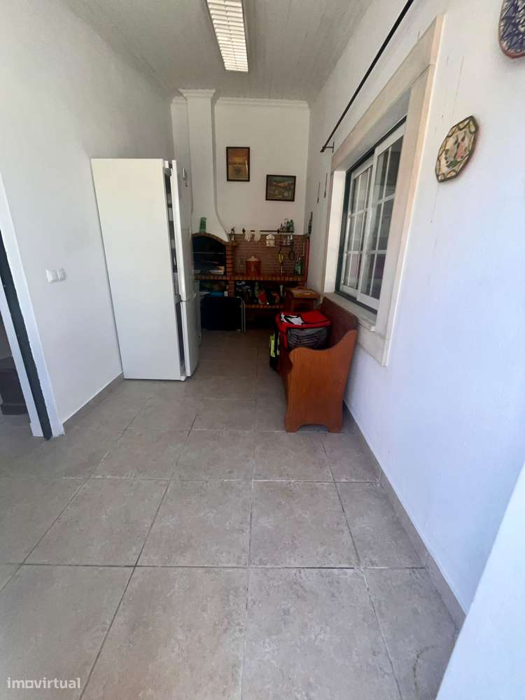 Moradia T2+1 com piscina em Salvaterra De Magos.-34