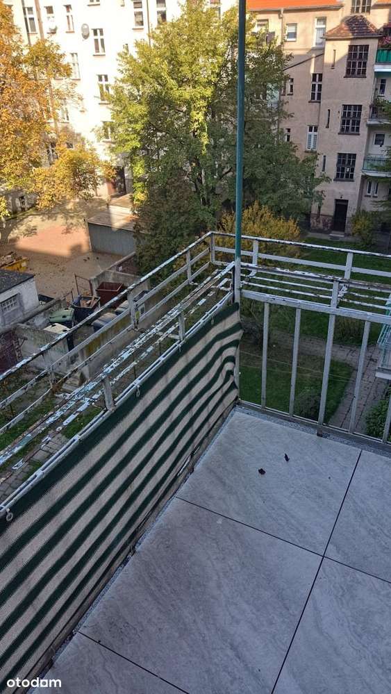 Duże mieszkanie w ładnej kamienicy na Wildzie-7