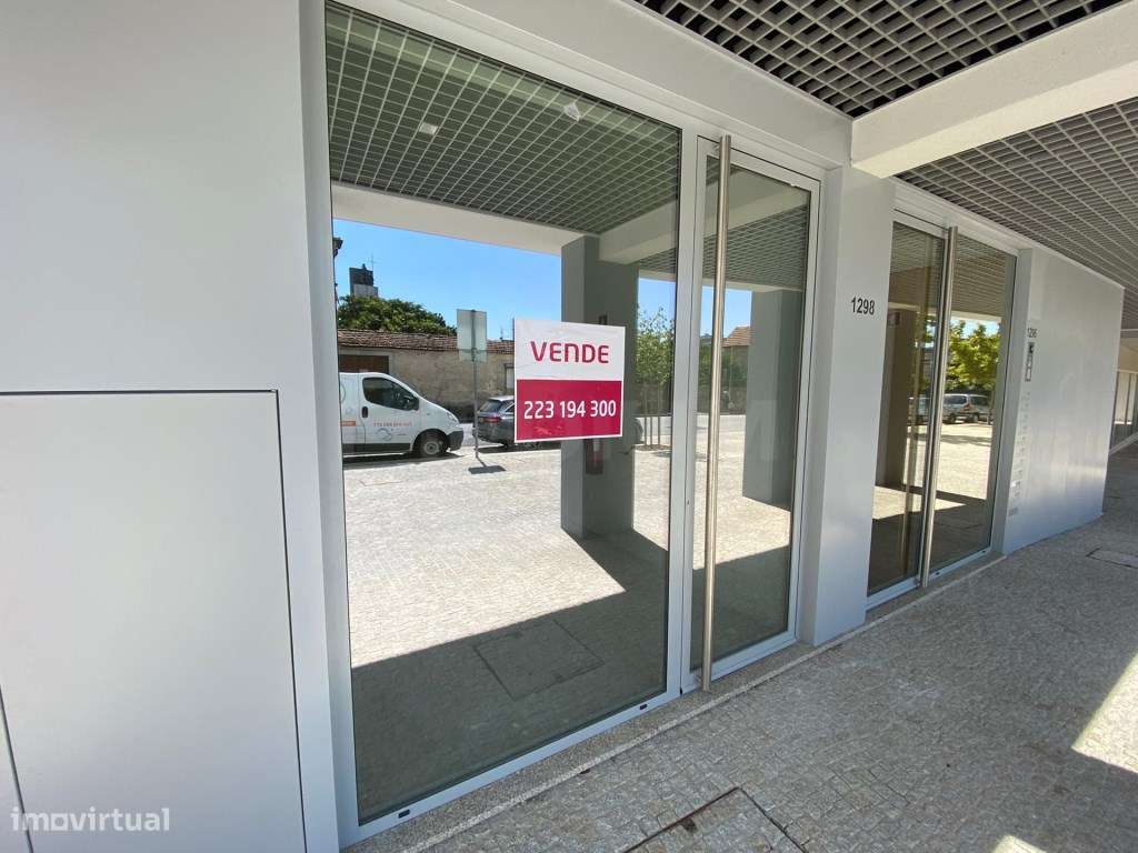(INVESTIMENTO) Loja no Centro da Maia - Edifício Vintage Maia Resid... - Grande imagem: 2/7