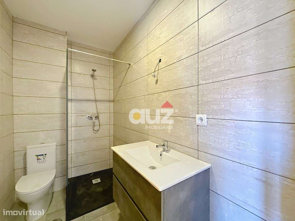 Moradia Geminada Renovada T3-5