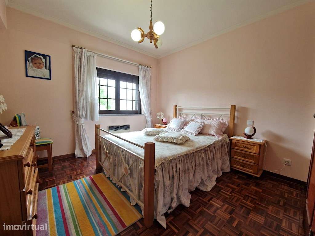 Moradia isolada como nova em Fernão Ferro-11