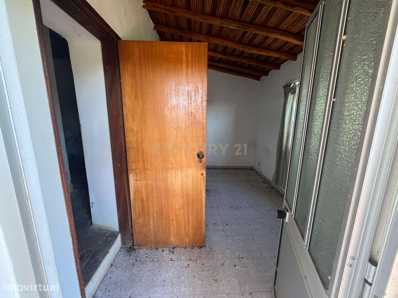 Moradia antiga com terreno de 1200m2 (para remodelação total ou constr - Grande imagem: 4/14