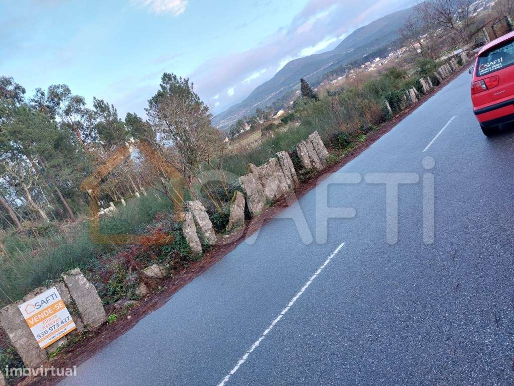 Terreno com 3830m2, possibilidade de dividir para construção de 2 m... - Grande imagem: 4/10