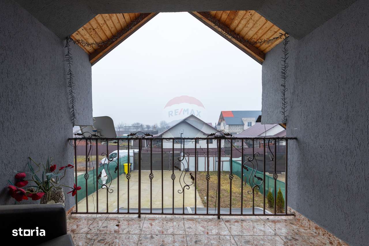 Casă cu 3 camere de vânzare - Imagine principală: 1/20