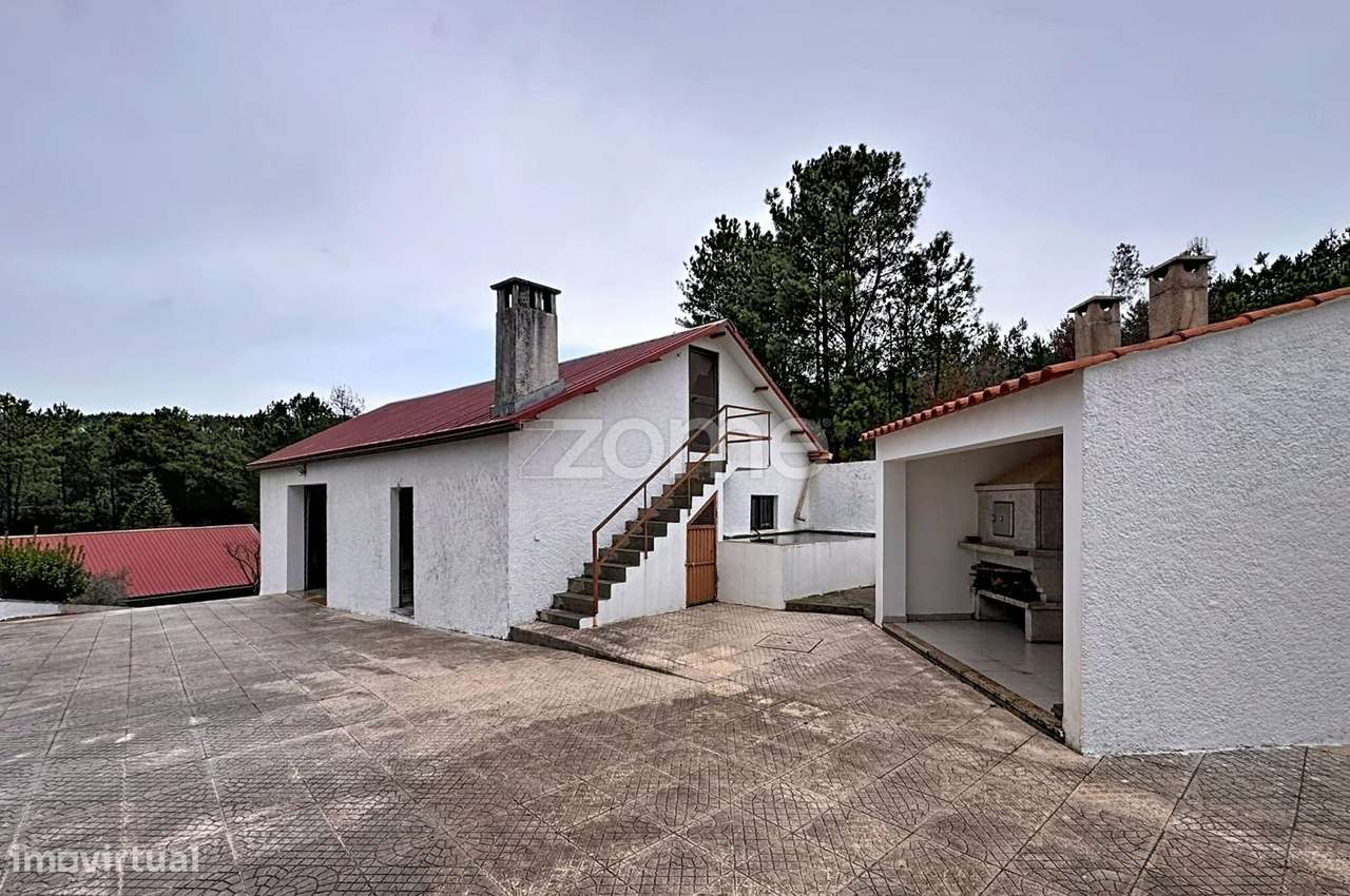 Moradia com Piscina, Quintal e Conforto Total a 8 km de Viseu-21