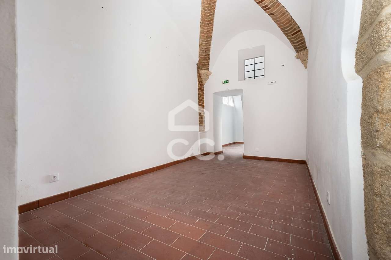 Espaço Comercial de 47,38 m² c/ Espaço Exterior para Arrendamento | Ce - Grande imagem: 4/29