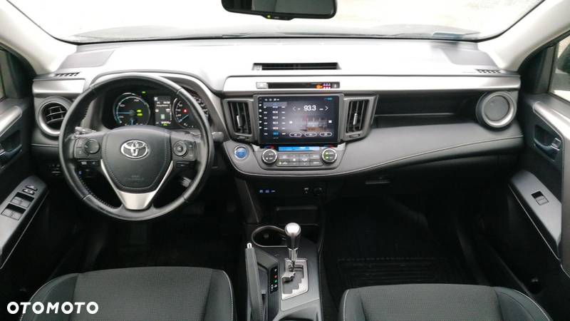 Toyota RAV4 - 14