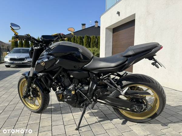 Yamaha MT - 6