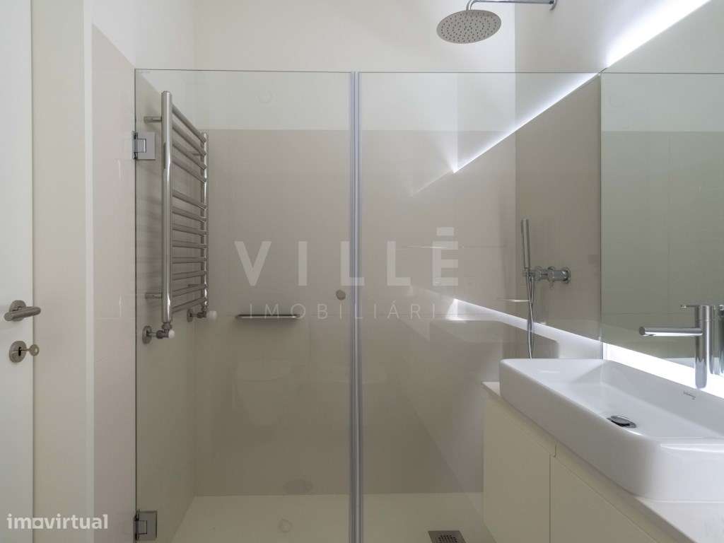 Apartamento T3 remodelado em 2025 | Vista mar parcial | 2 lugares d...-40