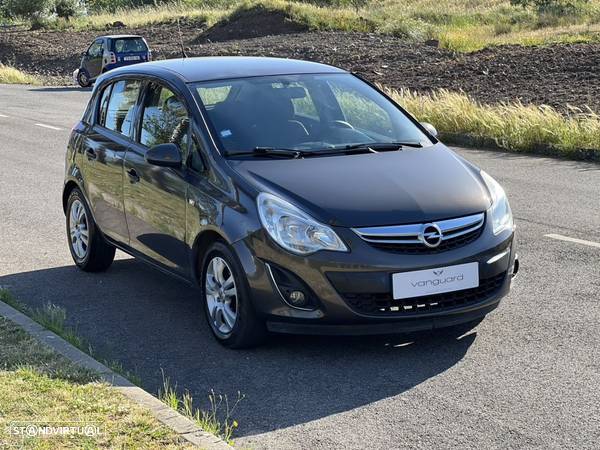 Opel Corsa 1.2 16V Innovation 110 Anos - 2