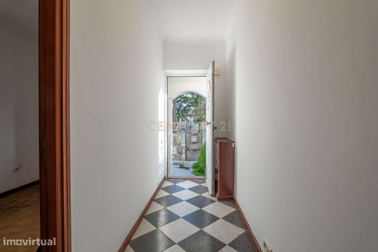 Moradia de 3 Frentes com Terraços e Vista Desafogada – Porto - Grande imagem: 4/40