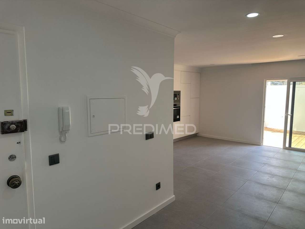 APARTAMENTO T3 REMODELADO - Grande imagem: 4/17