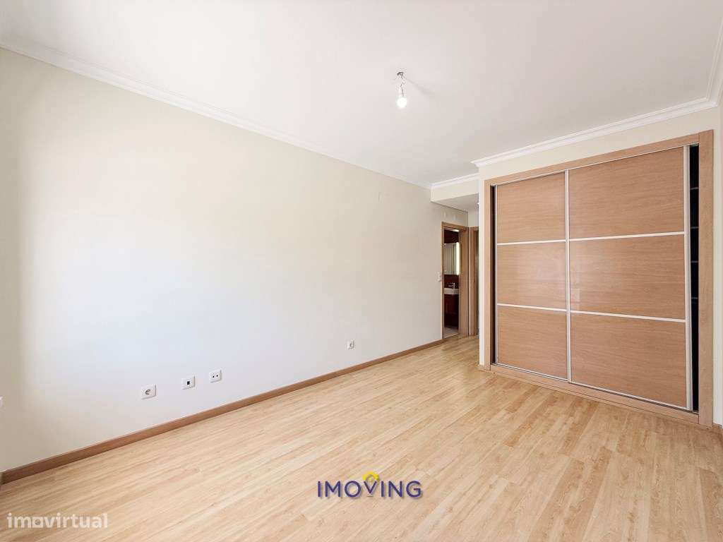 Apartamento T3 no Pinhal Novo com arrecadação-31