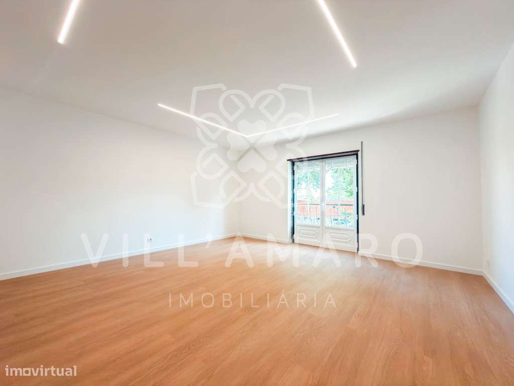 Excelente Apartamento T2 na Venda do Pinheiro com Parqueamento-21