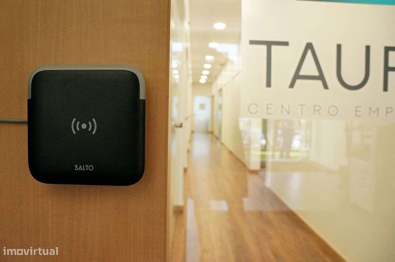 Escritório 6-8 Pessoas, Assistido,a Estrear,Luz Natural, junto ao Metr - Grande imagem: 4/30