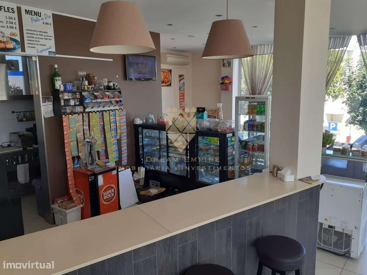 TRESPASSE DE CAFÉ NO CENTRO DE PAREDES-5