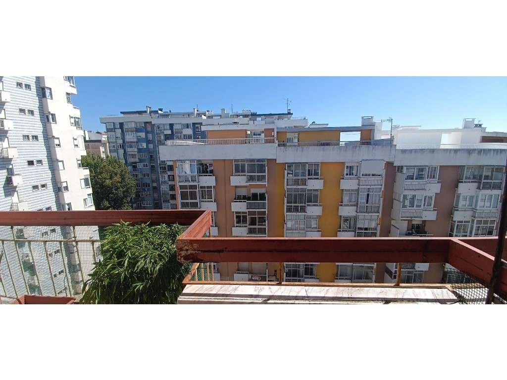 Magnifico T2 Remodelado Oeiras. Arrecadação. Elevador-18