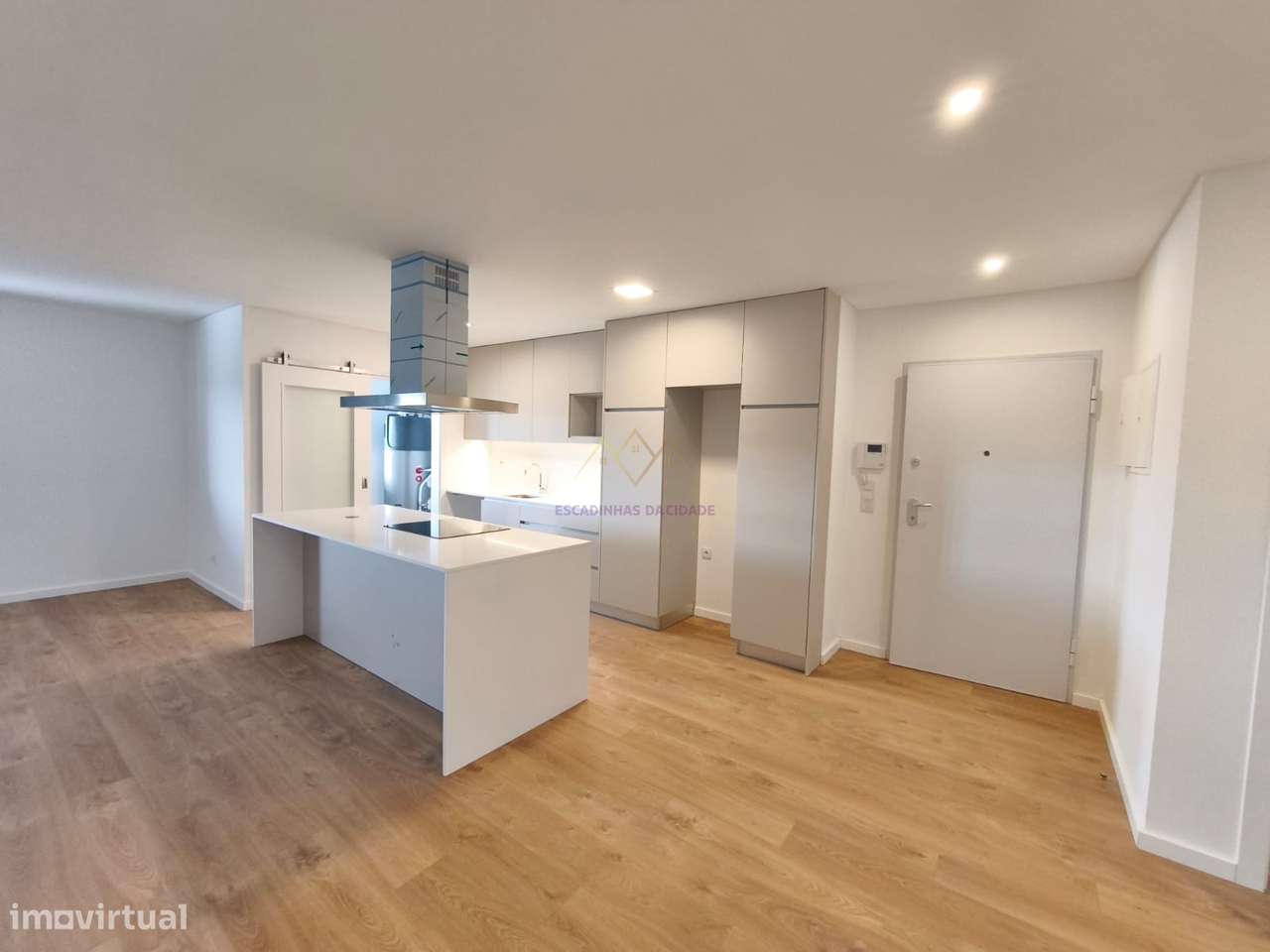 Apartamento T1 com Arrecadação Novo a Estrear - Grande imagem: 4/20