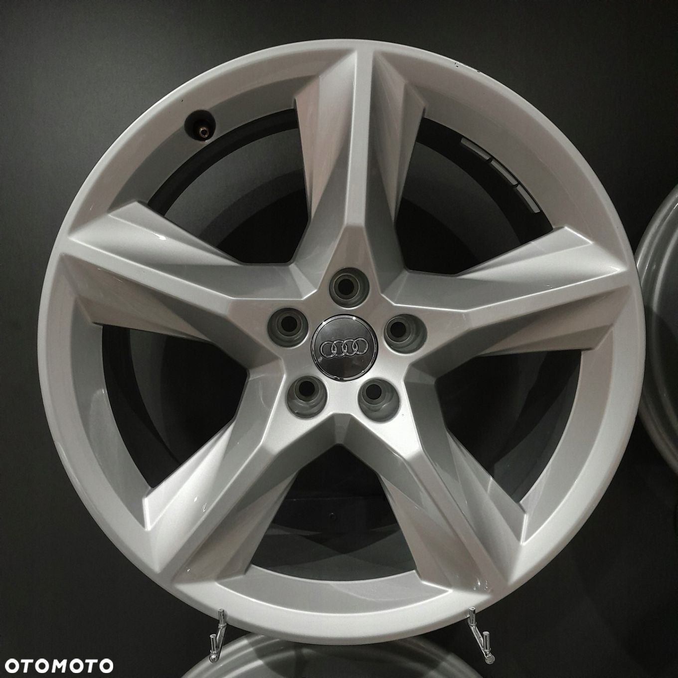 Felgi 19 5x112 Audi Q5, Q7, A5, A4 B8 B9 Allroad F11412-1B - 5