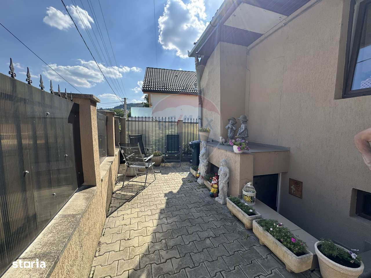 Casa pe un nivel, 2 camere, str. Stejarului-6