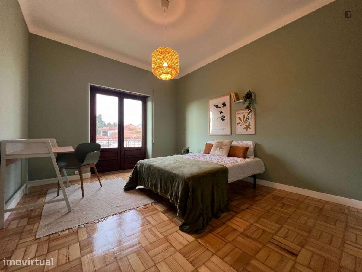 Quarto - localizado em Cidral Coimbra - Grande imagem: 4/10