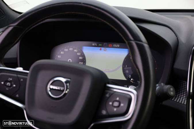 Volvo XC 40 2.0 D3 R-Design Geartronic - 25