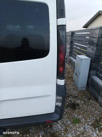 Renault TRAFIC - 10