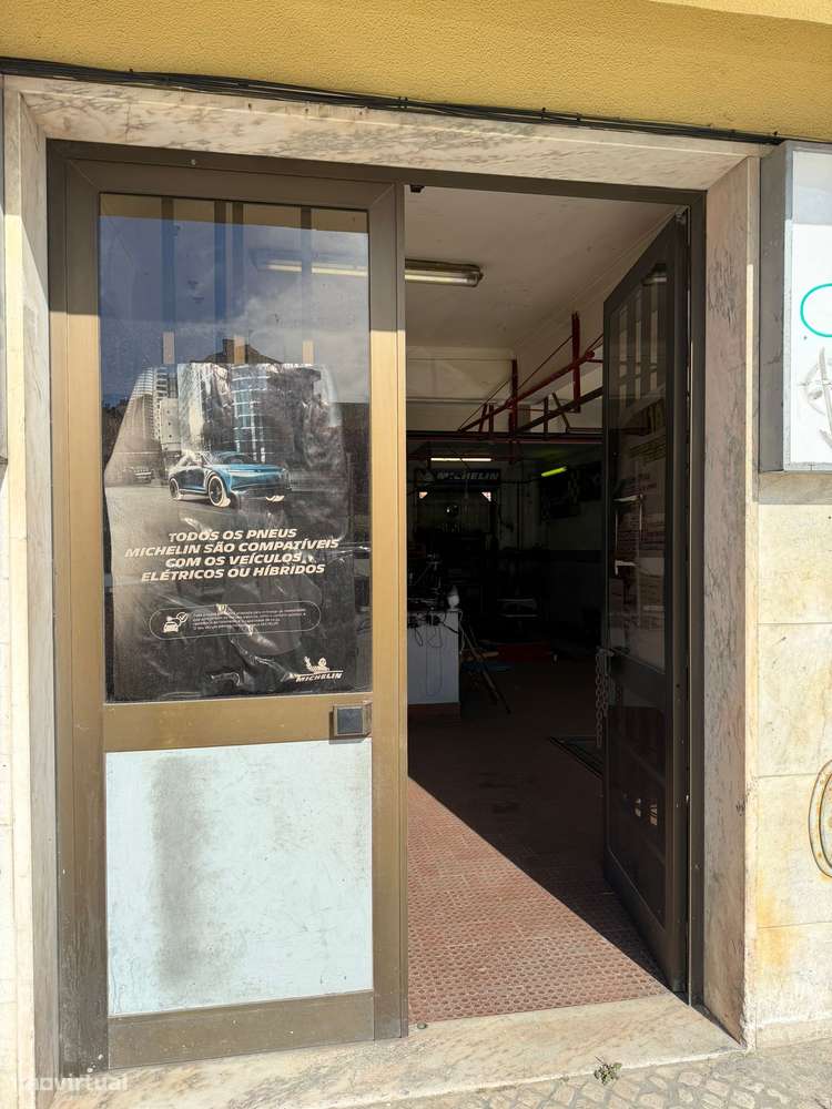 Arrenda-se Oficina / Loja de Pneus Equipada – Amora / Seixal - Grande imagem: 2/12