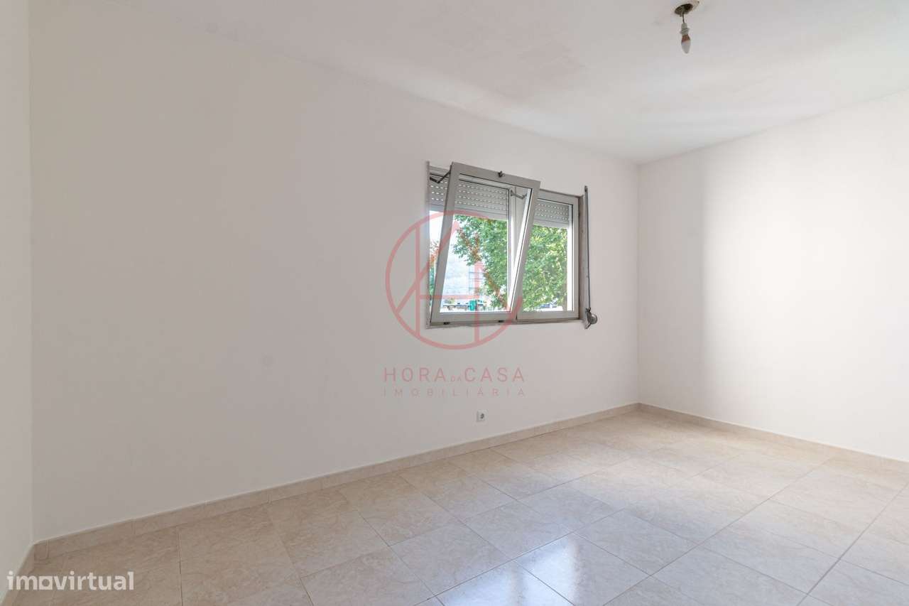 APARTAMENTO T3 1º andar c/ elevador - Sto Antonio da Charneca-26