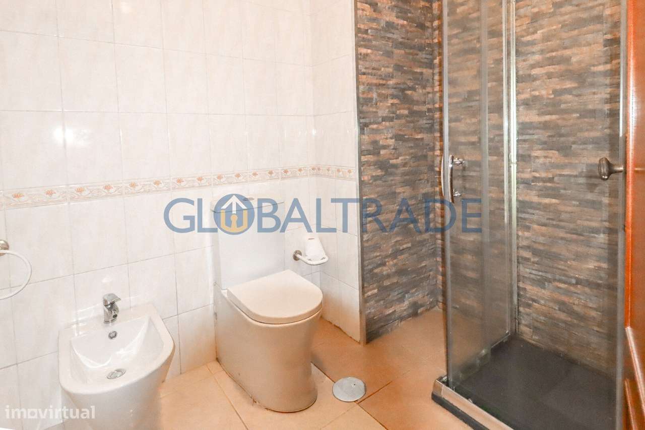 Apartamento T2 no centro de São Pedro da Cova-15