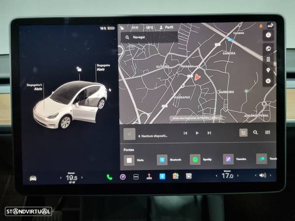 Tesla Model Y Long Range Dual Motor AWD - 16