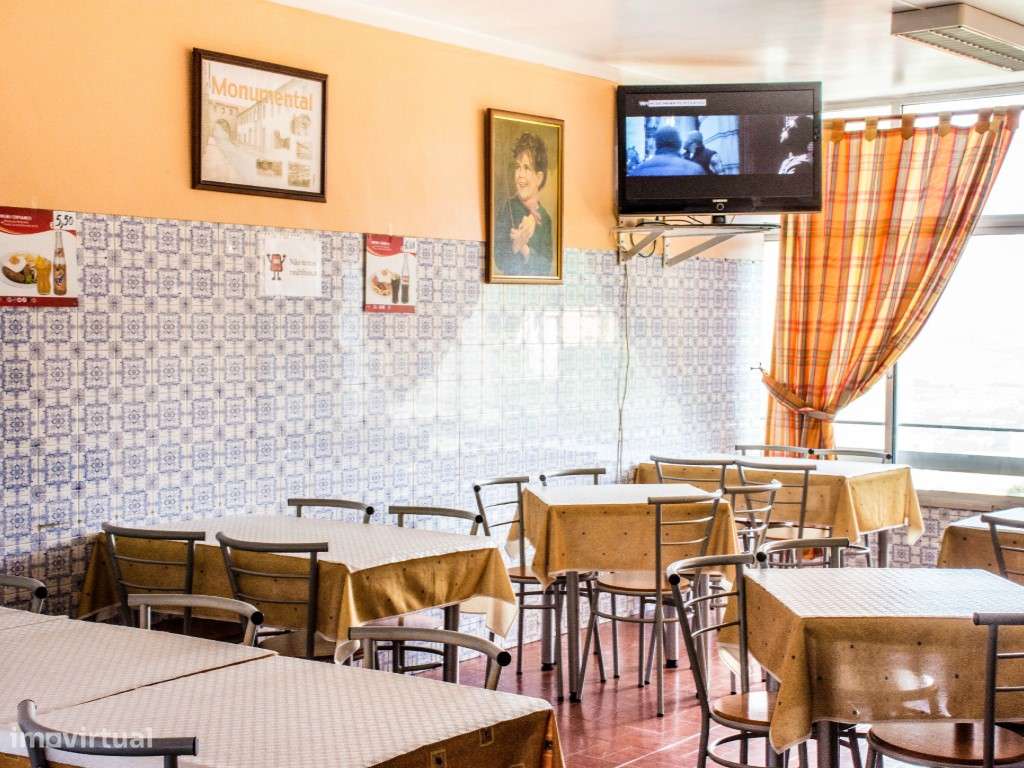 Emblemático Café Restaurante Monumental - Grande imagem: 5/24