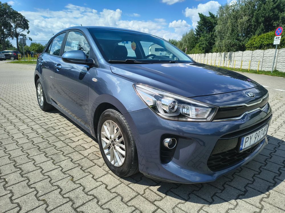 Kia Rio IV (2017-) 1.0 T-GDI 100 Spirit 2017