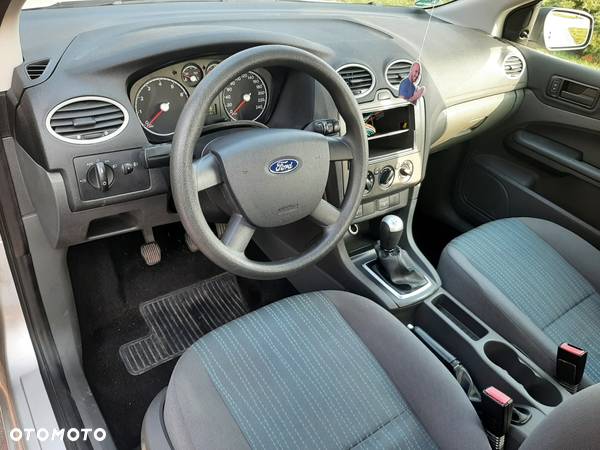 Ford Focus 1.4 16V Ambiente - 7