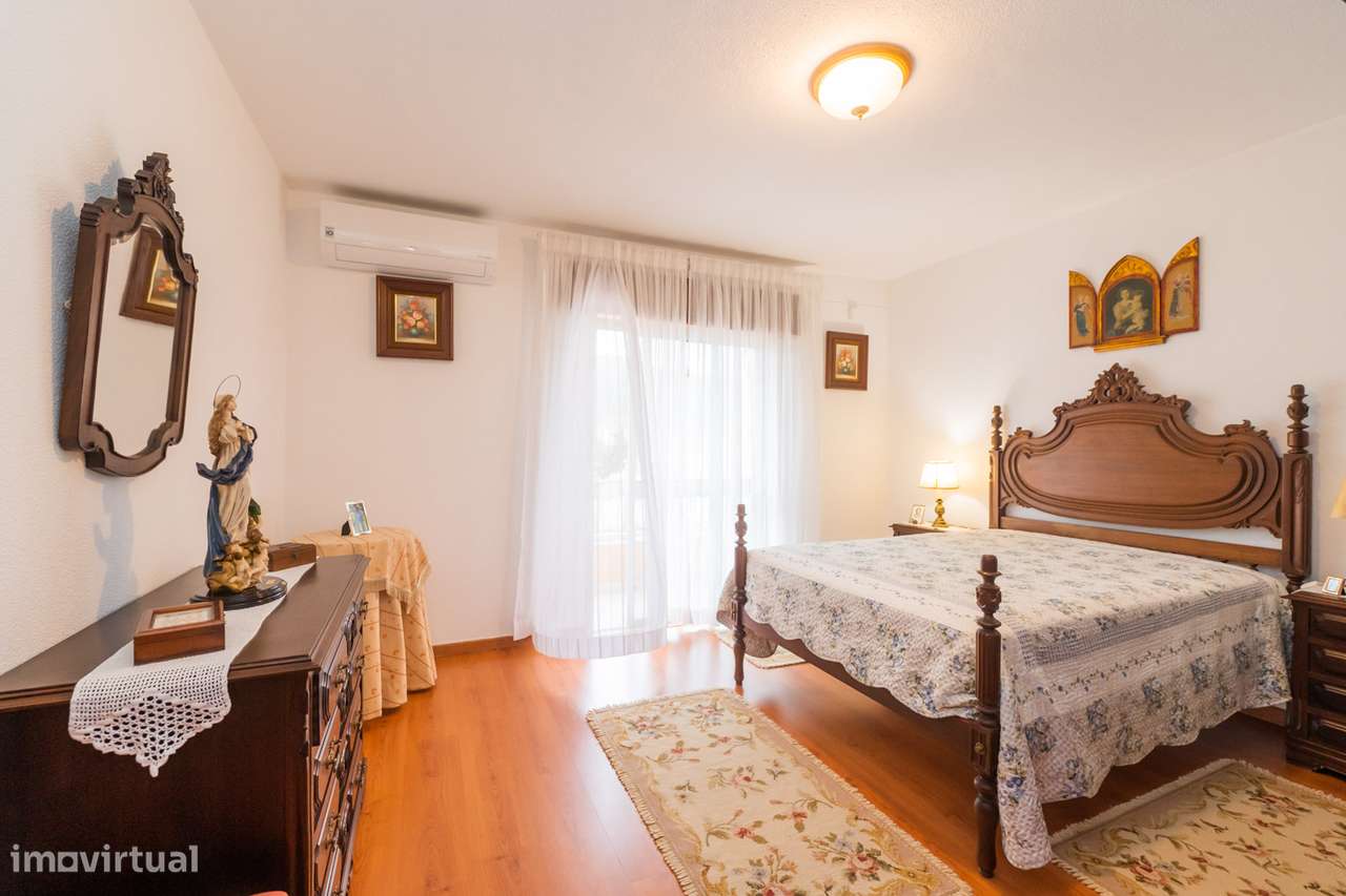 Moradia 4 Quartos - Pontinha-19