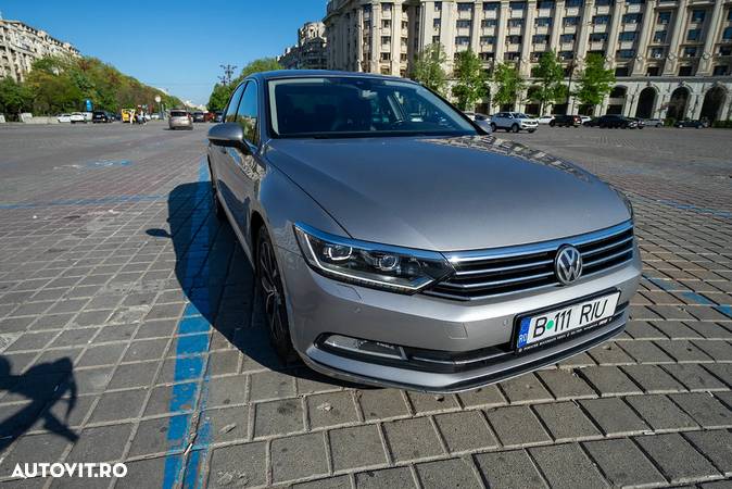 Volkswagen Passat 2.0 TDI DSG Highline - 26