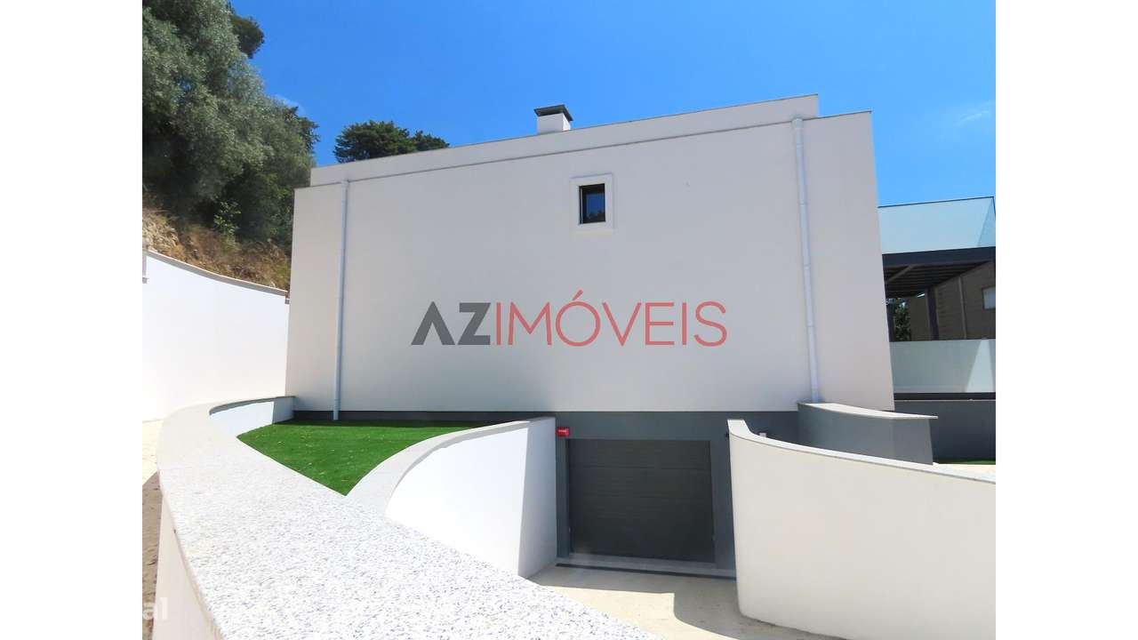 MORADIA NOVA  T3 NO CENTRO DE LEIRIA-45