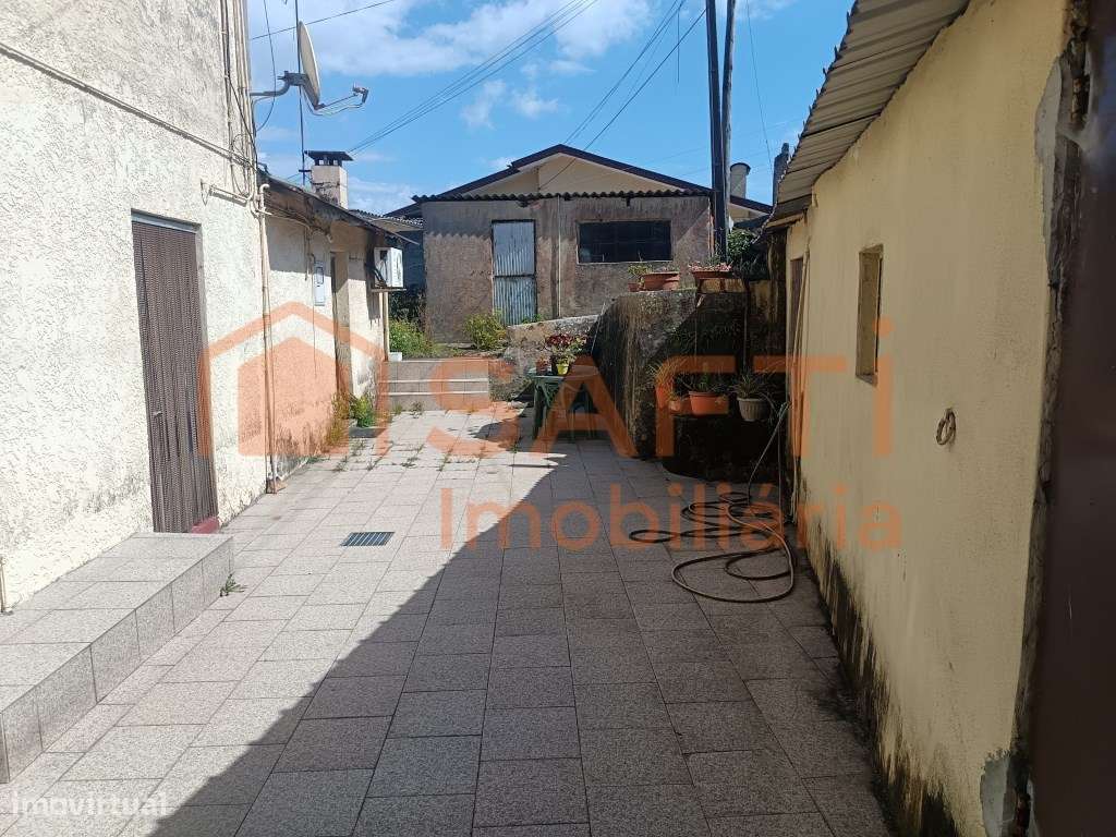 Moradia T4 em Cucujães-5