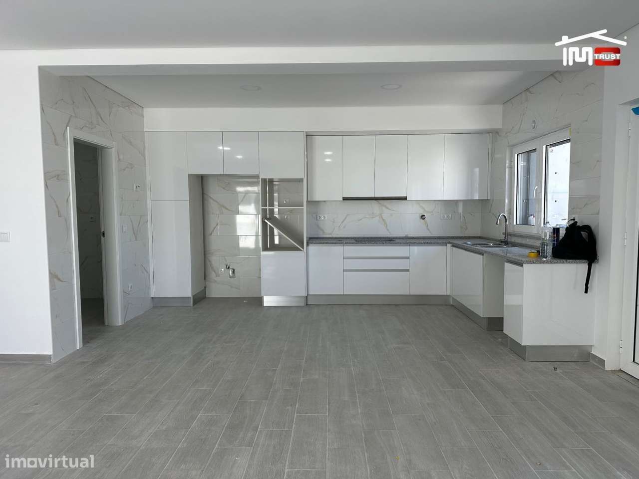 Incrível Moradia T4+1 - Com 612M2 de Terreno - Grande imagem: 5/36